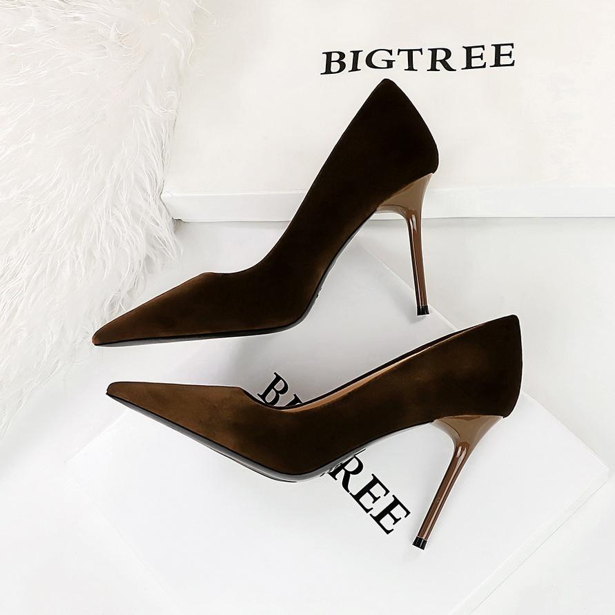 Women's Fashion Thickened Suede Banquet High Heels Shallow Mouth Pointed Single Shoes