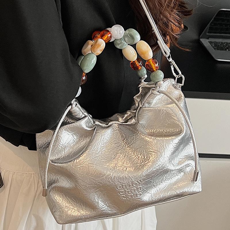 New Chinese bag women's handbag 2025 new summer fashion niche casual bucket bag beaded messenger bag