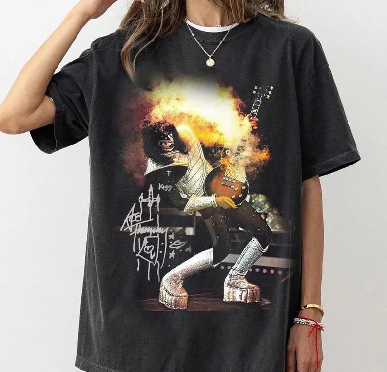 Ace Frehley Classic Guitar Legend Top Memorial Music Fan Gift T-Shirt Unisex T-Shirt