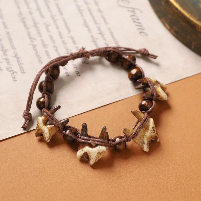 

Винтажный тибетский плетеный браслет «Собачий зуб» ручной работы, этнический стиль, экзотический, стильный ремешок для ношения, нишевый стиль, двойные мужские и женские аксессуары Wooden bead flower tooth bracelet (brown rope)