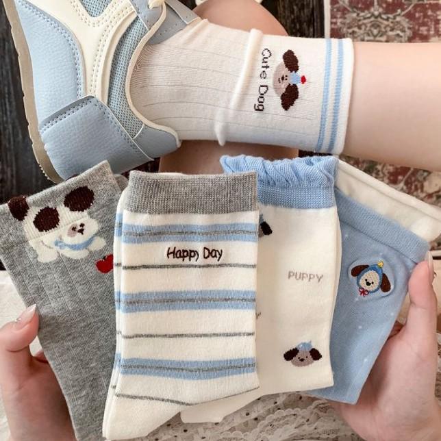 Forest-Style Puppy Cartoon Mid-Calf Cotton Women's Socks – Comfortable, Breathable, Embroidered, Seamless Slouch Design