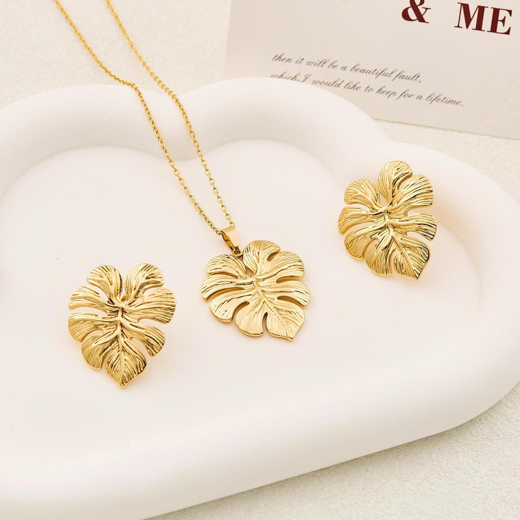 Stainless Steel Heart Necklace & Earring Set - European/American Style