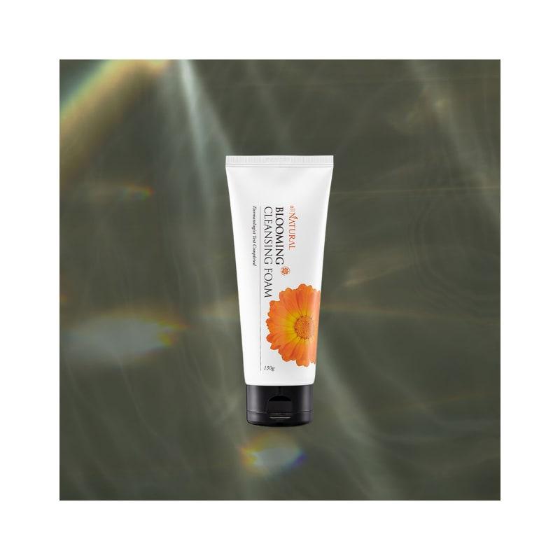 

Dajayeon Blooming Очищающая пенка 150 г