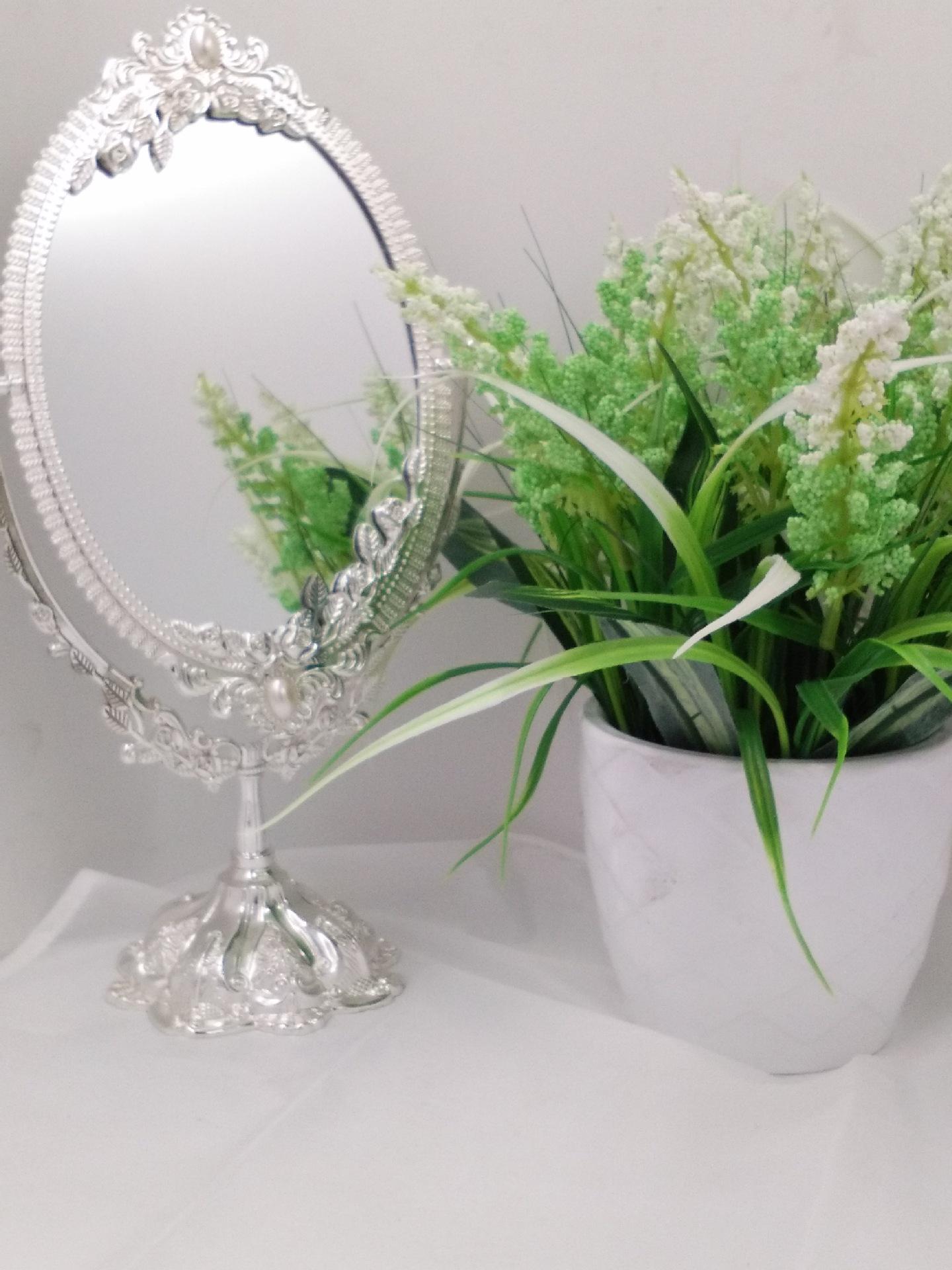 

Qinggu 7-дюймовое минималистичное настольное зеркало для макияжа 12.7*17.8 cm