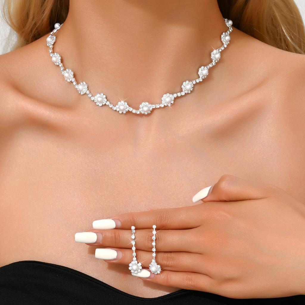 Diamond-Set Cold Wind Geometric Fringed Necklace Light Luxury High-End Temperament Collarbone Chain Niche Jewelry Women