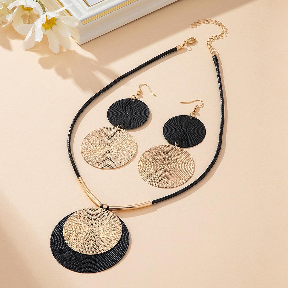 Runde Halskette, Ohrring-Set, Damen, High-End Leichter Luxus Mode Neu Weihnachtsgeschenk