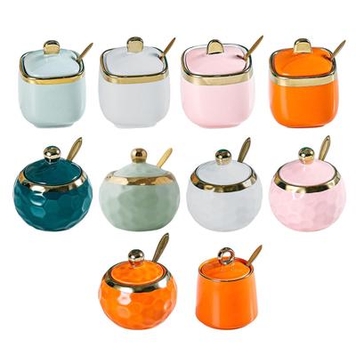 Zuccheriera in Porcellana da 300 ml Barattolo per Condimenti con Coperchio e Cucchiaino Saliera Contenitore per Zucchero Dispenser per Casa Bar Gadget da Cucina