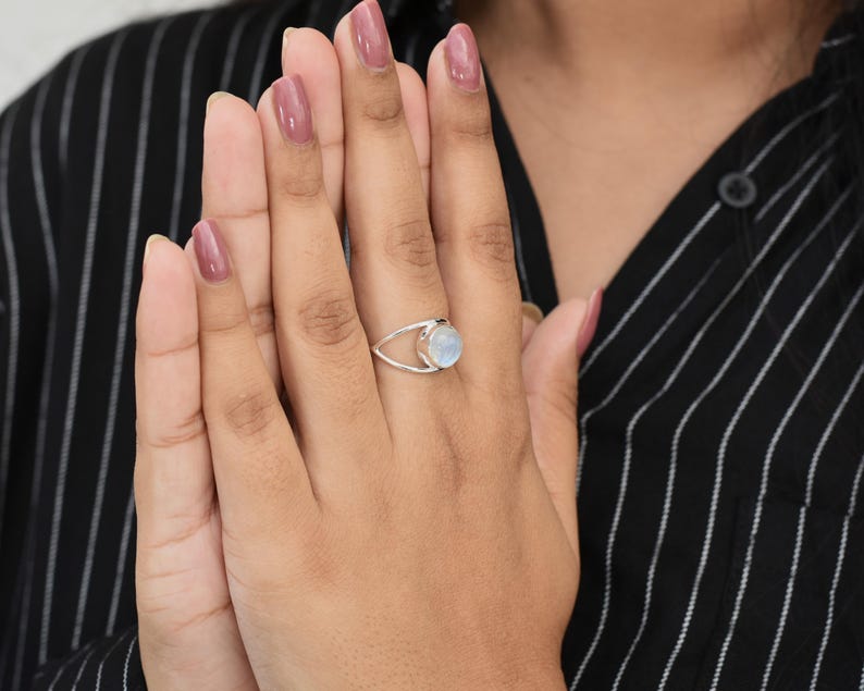 Solid 925 Sterling Silver Handmade Designer Moonstone Round Gemstone Statement Ring Unisex Gift Jewelry
