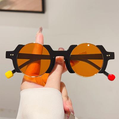 Y2k Populární Móda Kulaté Sluneční Brýle Ženy Pro Muže Punk Retro Nýt Sluneční Brýle Luxusní Značka Designér Gradient Roztomilé Odstíny UV400
