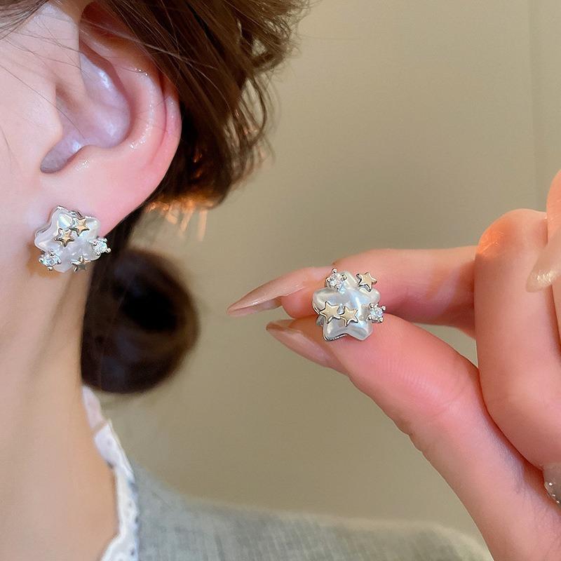 Silver Needle Zircon Flower Pearl Stud Earrings Exquisite Light Luxury High-end Earrings Niche White Versatile Earrings
