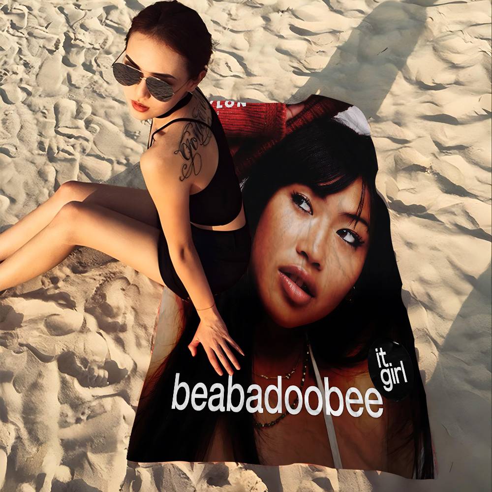 Singer B-Beabadoobees Mikrofiber Strandhåndklæde Absorberende Hurtigttørrende Blødt Yoga Svømning Resort Bjergbestigning Håndklæde