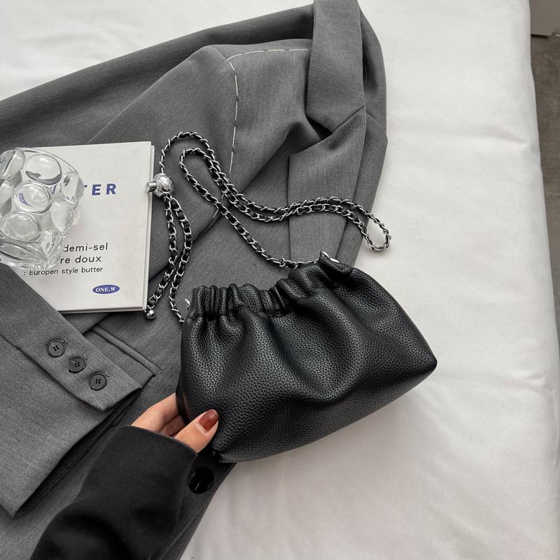 

LEFTSIDE Небольшие сумки через плечо из искусственной кожи для женщин, модные женские сумки и кошельки бренда Y2k 20cmx13cmx8cm чёрный