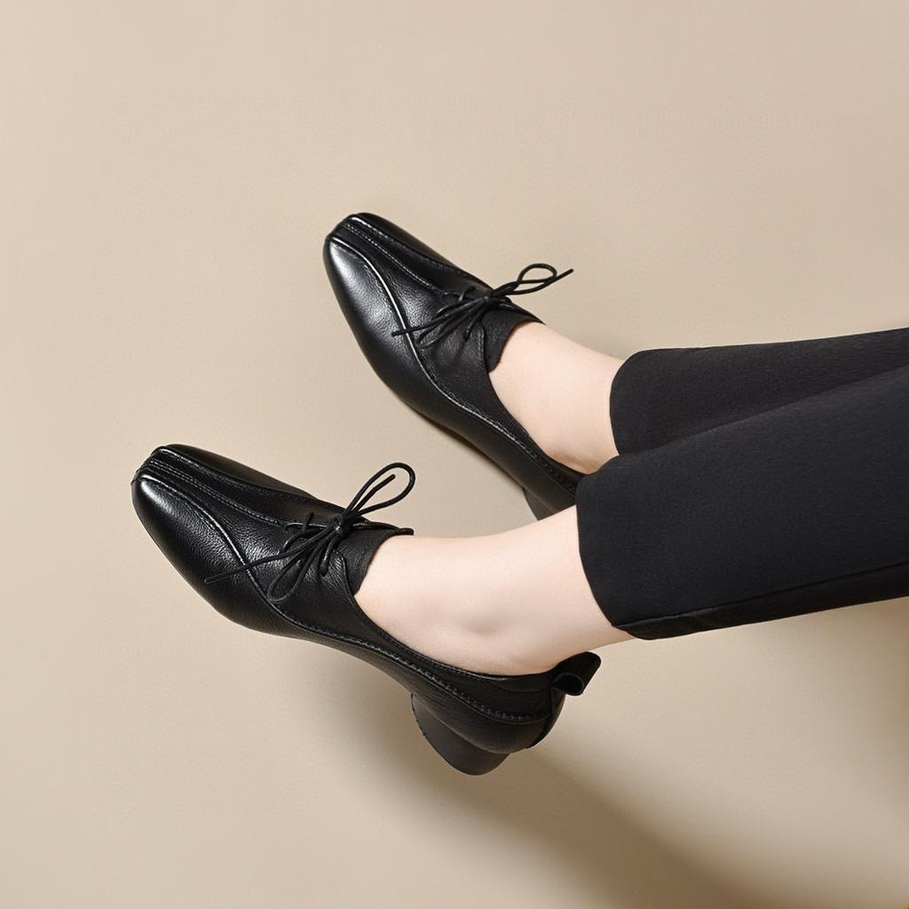 Retro first-layer cowhide commuter lace-up small leather shoes, spring new women's deep-mouth single shoes, low flat bottom