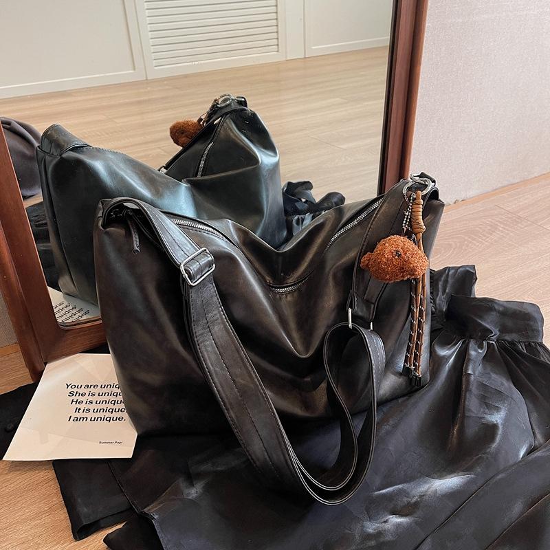Retro Bag Women's Large-capacity Fashionable Solid Color Oblique Span Shoulder Bag Women's Autumn and Winter Bag High-end Travel Bag
