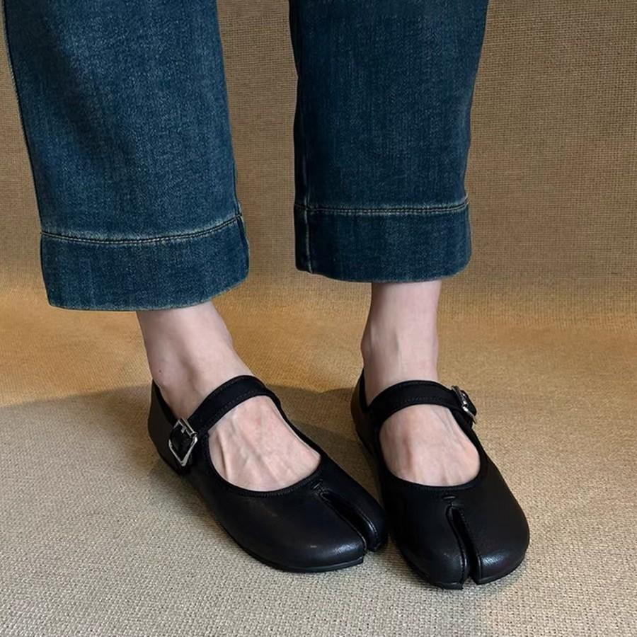 New super soft black leather pig's feet Mary Jane single shoes women's flat-bottomed niche split-toe women's shoes