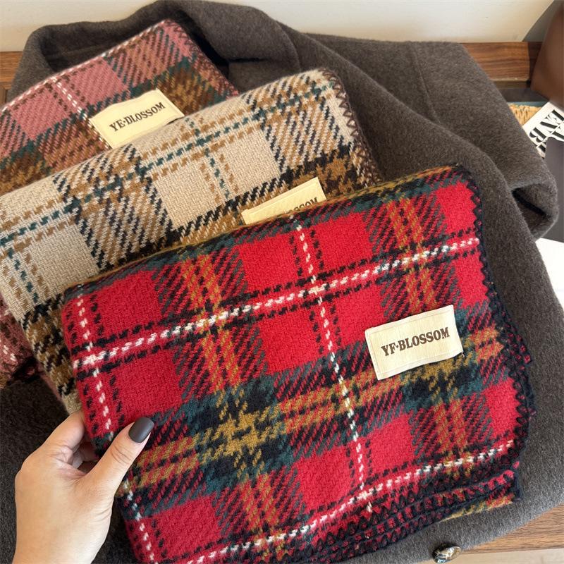 2024 Jesień/Zima Oversize Czerwony Szalik w Kratę - Unisex Ciepły Szoal i Ocieplacz na Szyję