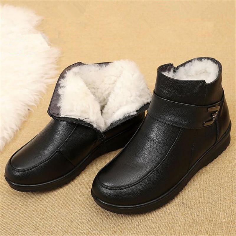 2025 New Genuine Leather Thick Plush Winter Woman Boots Non-slip Waterproof Women Snow Boots Mother Warm Cotton Padded Shoes