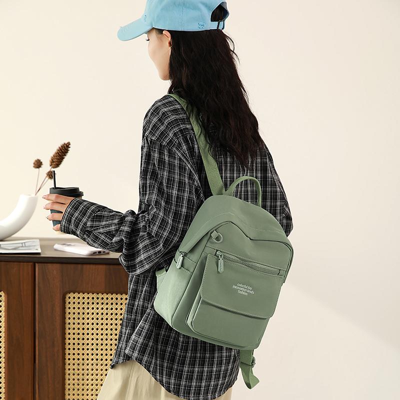 Zaino impermeabile in nylon da donna - Daypack leggero ad alta capacità per scuola, lavoro e viaggi