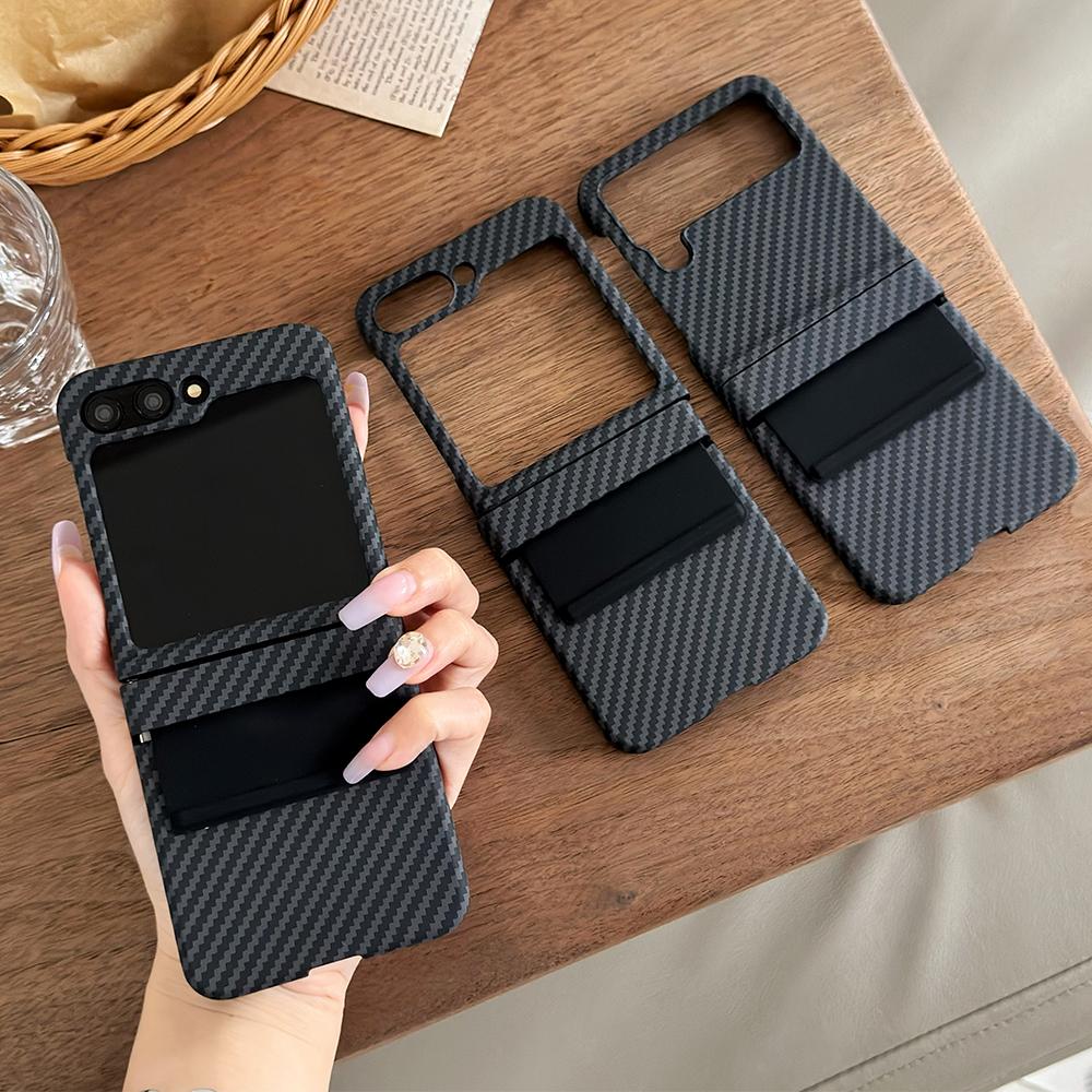 Luxury Carbon Fiber Pattern With Hinge Case For Samsung Galaxy Z Flip 6 5 4 3 5G Ultra Thin Shockproof Hard PC Cover For Z Flip6