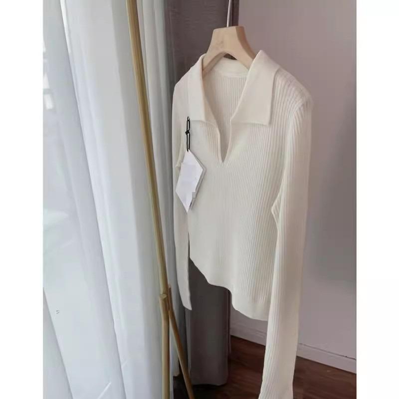 Temperament V-neck Knitted Sweater Women's Spring and Autumn Thin Polo Shirt Design Sense Niche Base with Short Top Inside
