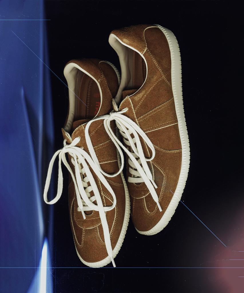 Yase Grima 8-Hole Suede German Army Sneakers Brown (A Type)