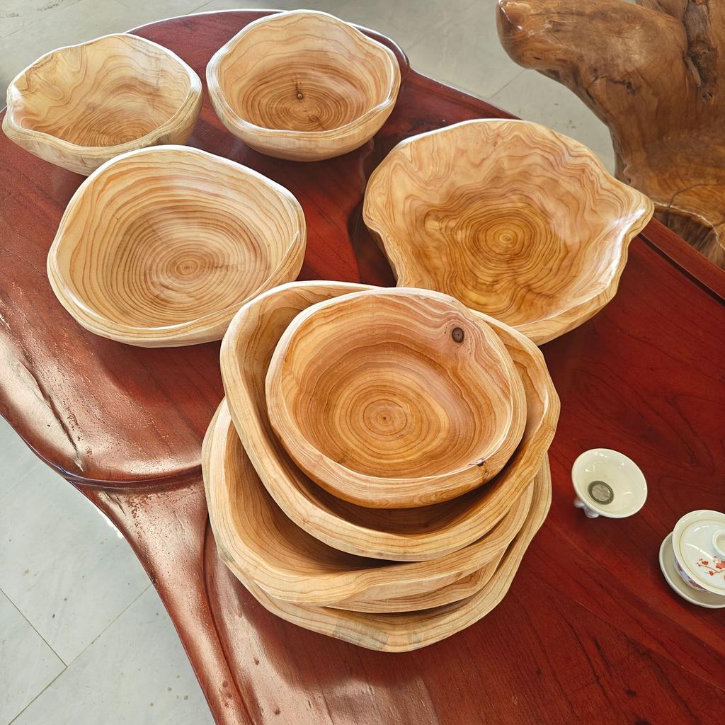 Handmade Natural Wood Fruit Tray - Irregular Shaped, Multifunctional for Snacks,Bread, Desserts, Candy & Salad for Home Decor