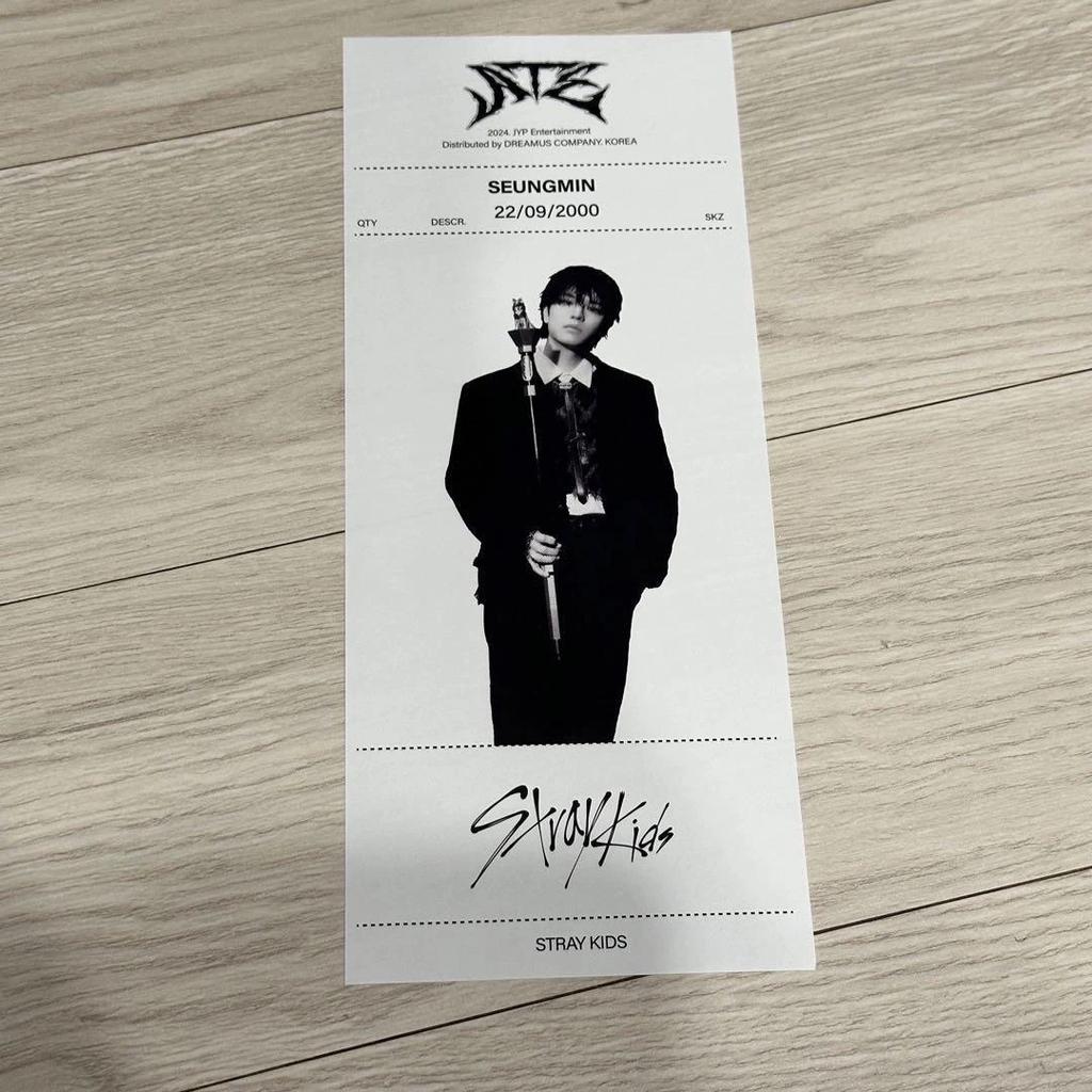 Stray Kids MINI ALBUM ATE ALBUM PHOTO CARD UFFICIALE