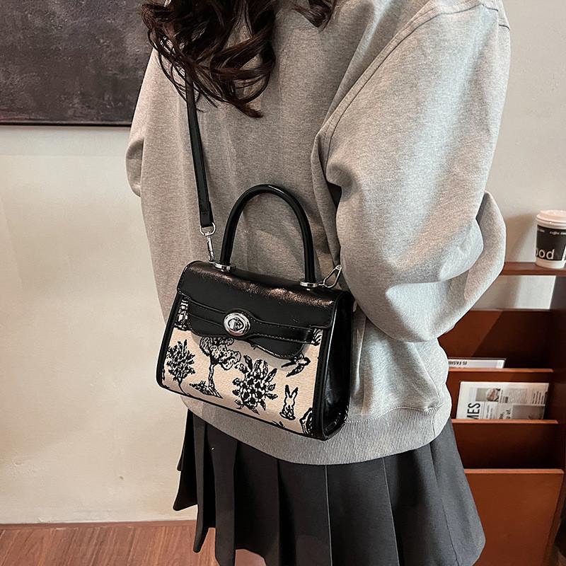 Ielgy Portable Fashion Niche Simple Casual All-Match One-Shoulder Female Bag