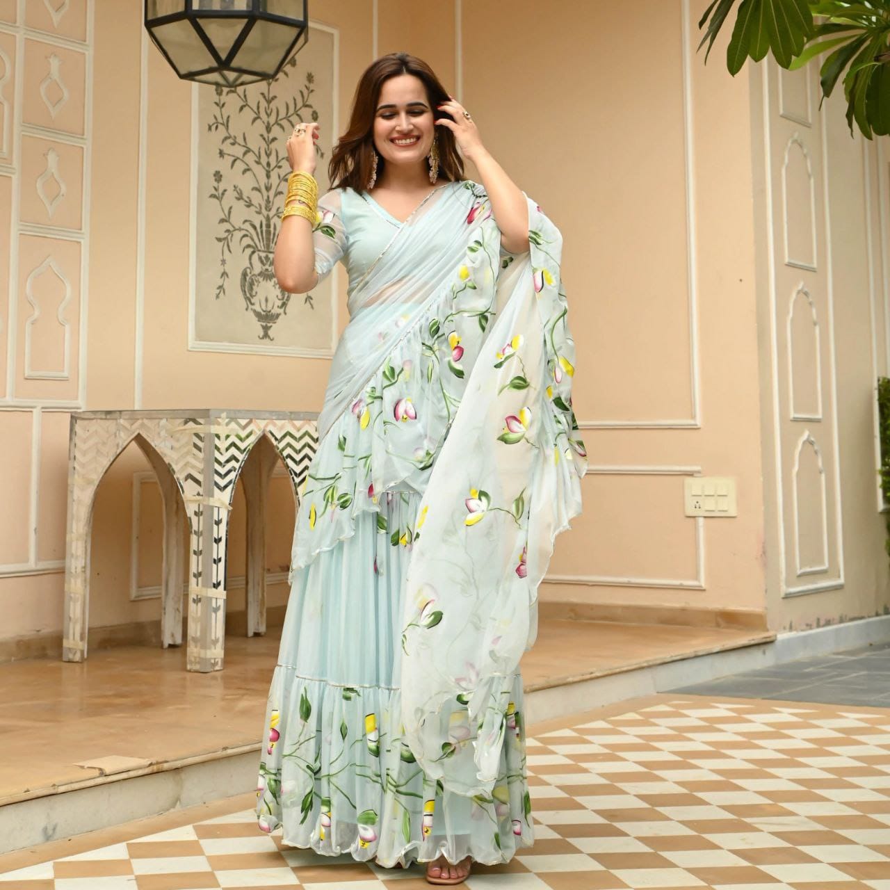 

Сари Lehenga для женщин из шелка в болливудском стиле с цифровой печатью и трехслойными рюшами