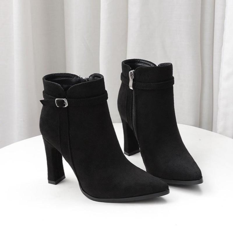 

2026 Autumn and Winter New Fashion Korean Version Suede Pointed Toe Women s Block Heel High Heels Colorblock Booties 39 чорний
