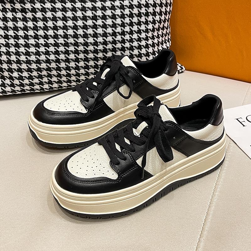 Internet Celebrity Black and White Panda Shoes Children 2025 New Sports and Leisure Two-color Thick Sole Heightening Cowhide Dad Little White Shoe