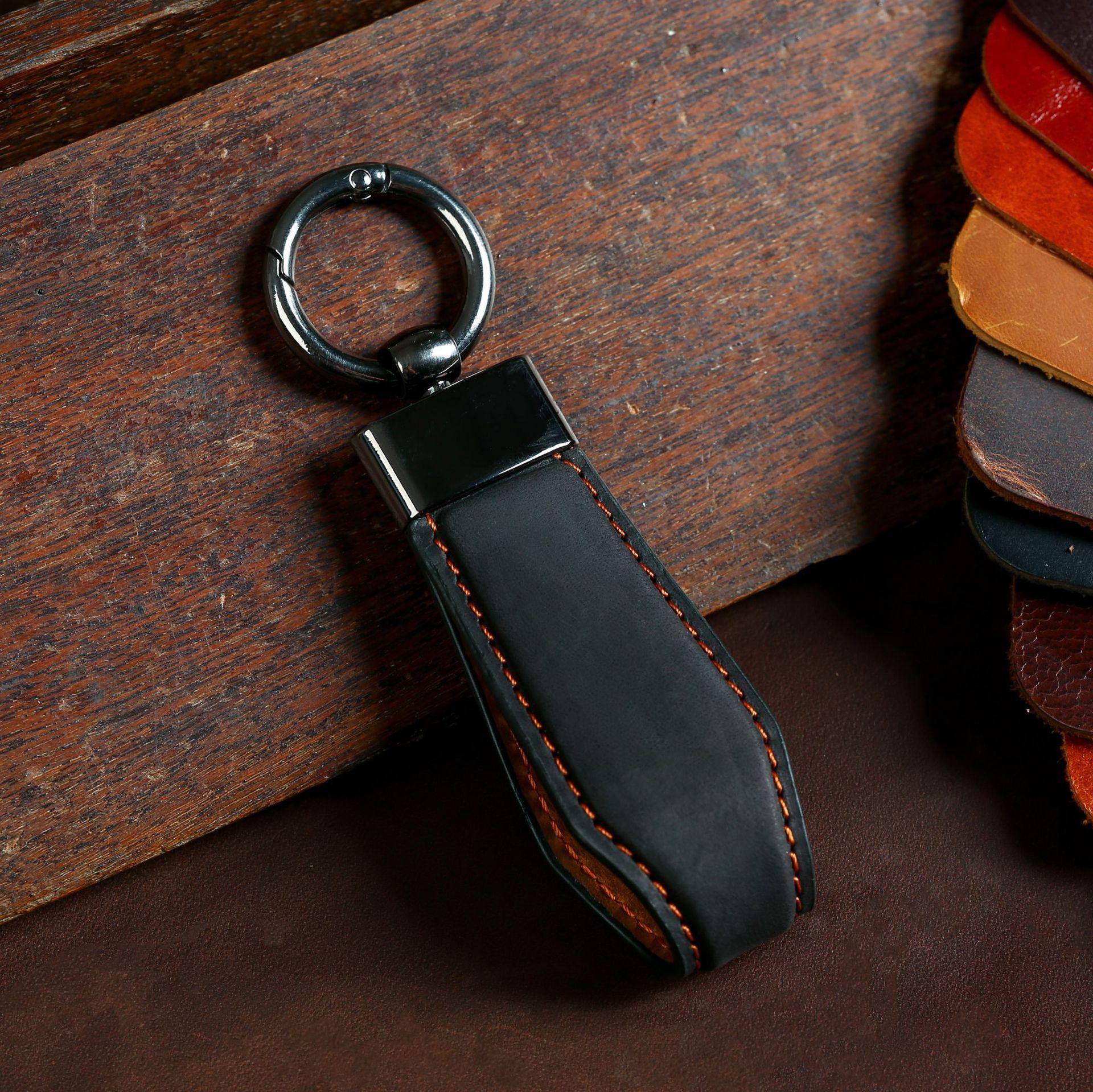 

Leather Hand Strap Keychain Pendant, Car Remote Control Chain, Circle Ring, Men S And Women S Retro Mad Horse Leather Key Pendant. чорний
