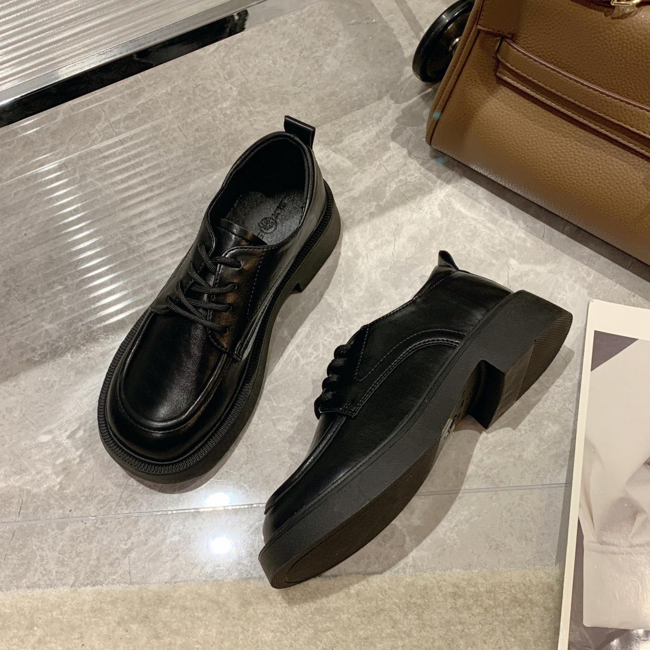 

Loafers women s 2024 new spring popular women s shoes platform-soled lace-up single shoes spring and autumn versatile British small leather shoes 35 чёрный