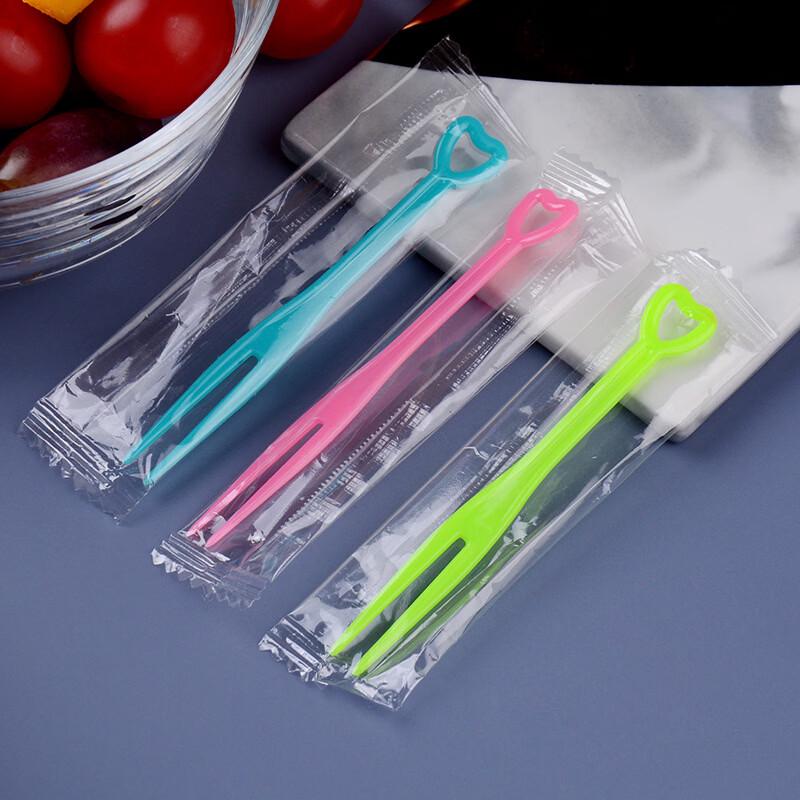 Tiemuyun Disposable Heart-shaped Plastic Fruit Forks