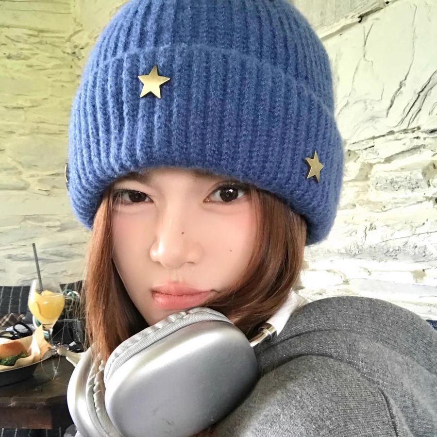 Ruth Hat Women's Winter Fashion Three-dimensional Star Knitted Wool Hat Women's Warm Pile Headhat Flap Cold Hat