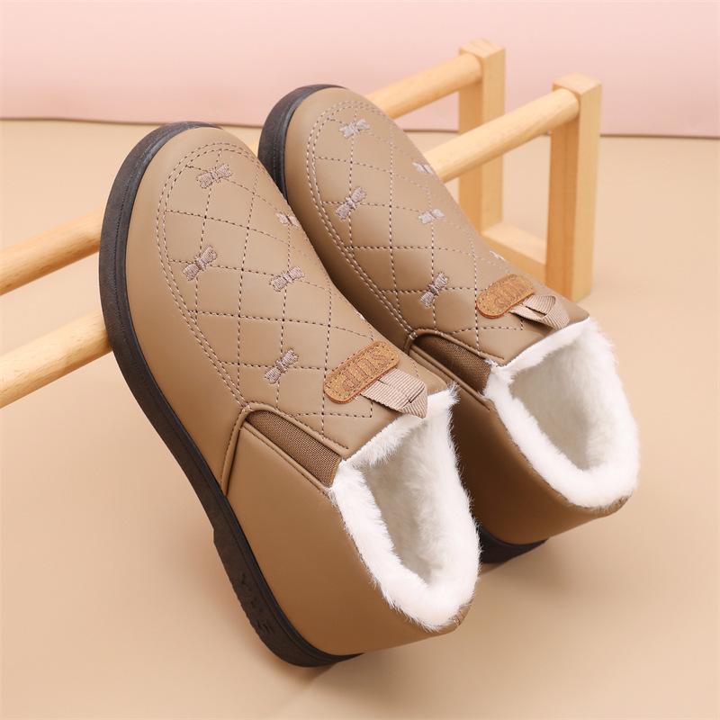 Cotton Shoes Women's Winter Velvet Wear-resistant Doudou Shoes Waterproof and Warm Black Shoes Mother Cotton Boots