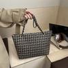 New Fashionable and Popular Shoulder Bag, Casual Commuting Simple Chain, Tote Bag for Women