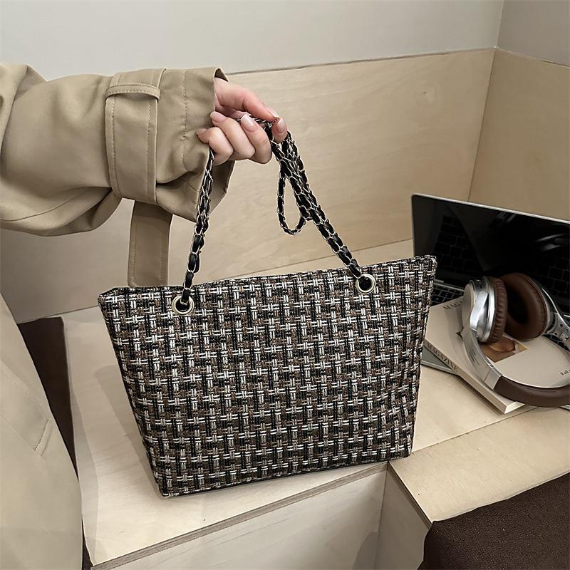 New Fashionable and Popular Shoulder Bag, Casual Commuting Simple Chain, Tote Bag for Women