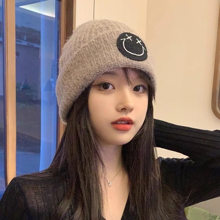 Women's Autumn and Winter Ins Fashion and Versatile Face Showing Small Knitted Big Head Circumference Warm Smiling Face Cold Hat