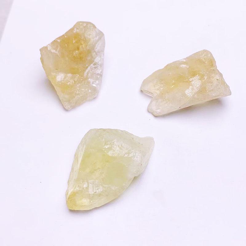 

Подвеска из хрустального гравия с отверстиями - Различные материалы для драгоценных камней - Необычный необработанный камень - Изготовление ювелирных изделий своими руками Brazilian Yellow Crystal