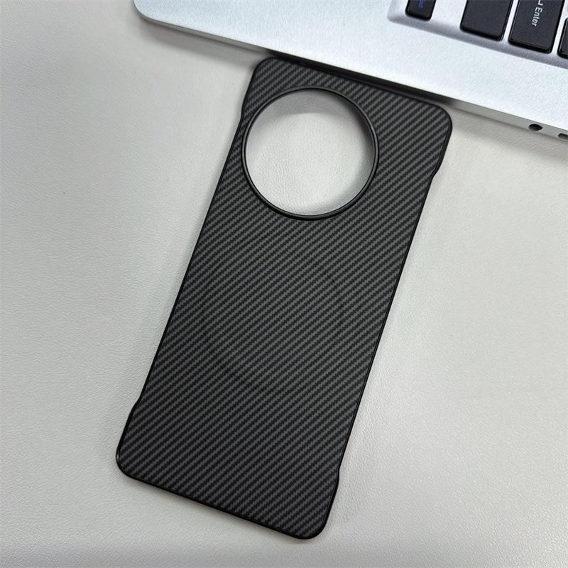 Applicable To OnePlus ACE6 Carbon Fiber Pattern Sticker, Borderless Mobile Phone Case, OnePlus 15 Magnetic Suction 1 + 15R Protective Case