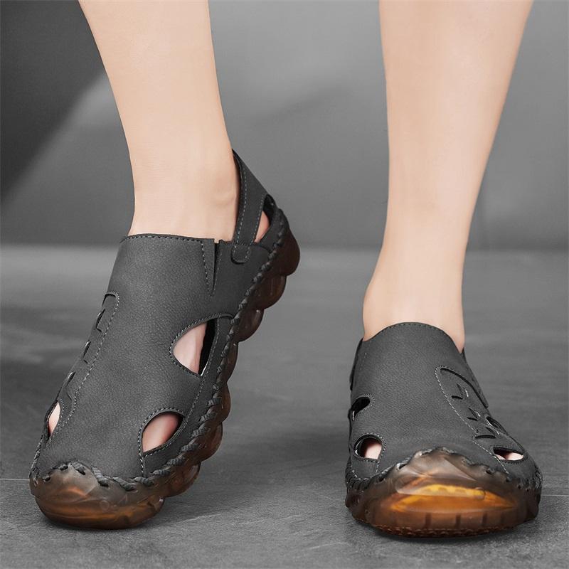 Men Outdoor Hiking Sandals Handmade Flats Black Summer Roman Sandals Retro Wide Leather Beach Shoes Over Sized