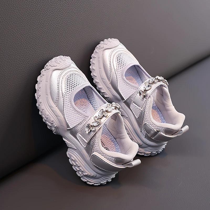 

Girls Princess Shoes Non-slip Cushion Kids Sneakers Shiny Crystal Summer New Children Sports Shoes Breathable Mesh Trendy 26 срібний