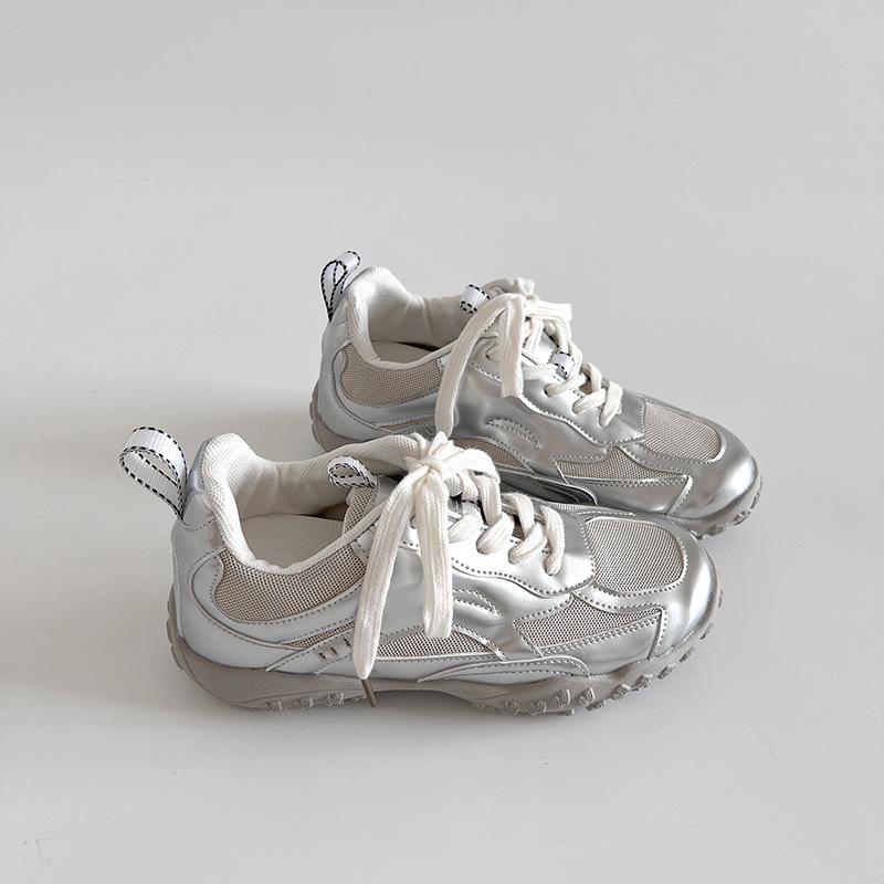 

Американский красный тренд ретро ретро увеличивающие рост немецкие тренировочные туфли женские 2025 новые весенние на платформе универсальные спортивные туфли Форрест Гамп 40 серебряный