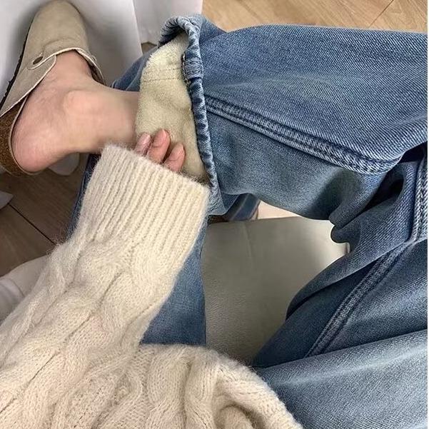 

Women s High-Waisted Retro Blue Fleece-Lined Wide-Leg Jeans for Autumn and Winter 3XL