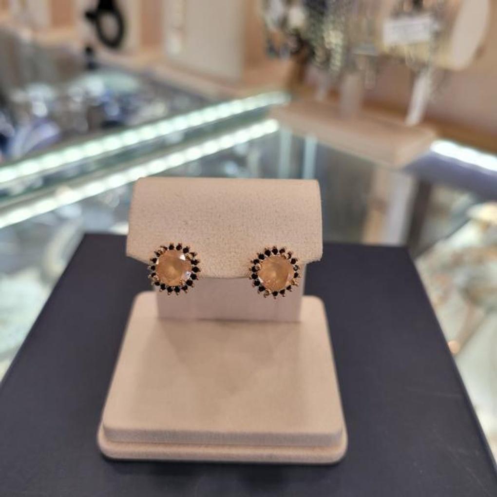 ARTRIA Luxurious, Comfortable, and Easy-to-wear Cubic Line Earrings JTOERFR0018