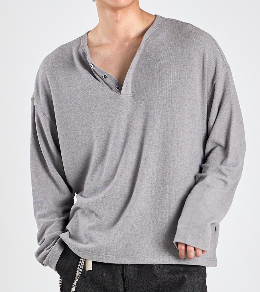 Beoteunseoul Ecocosy Henley Neck Knit T-Shirt (Gray)