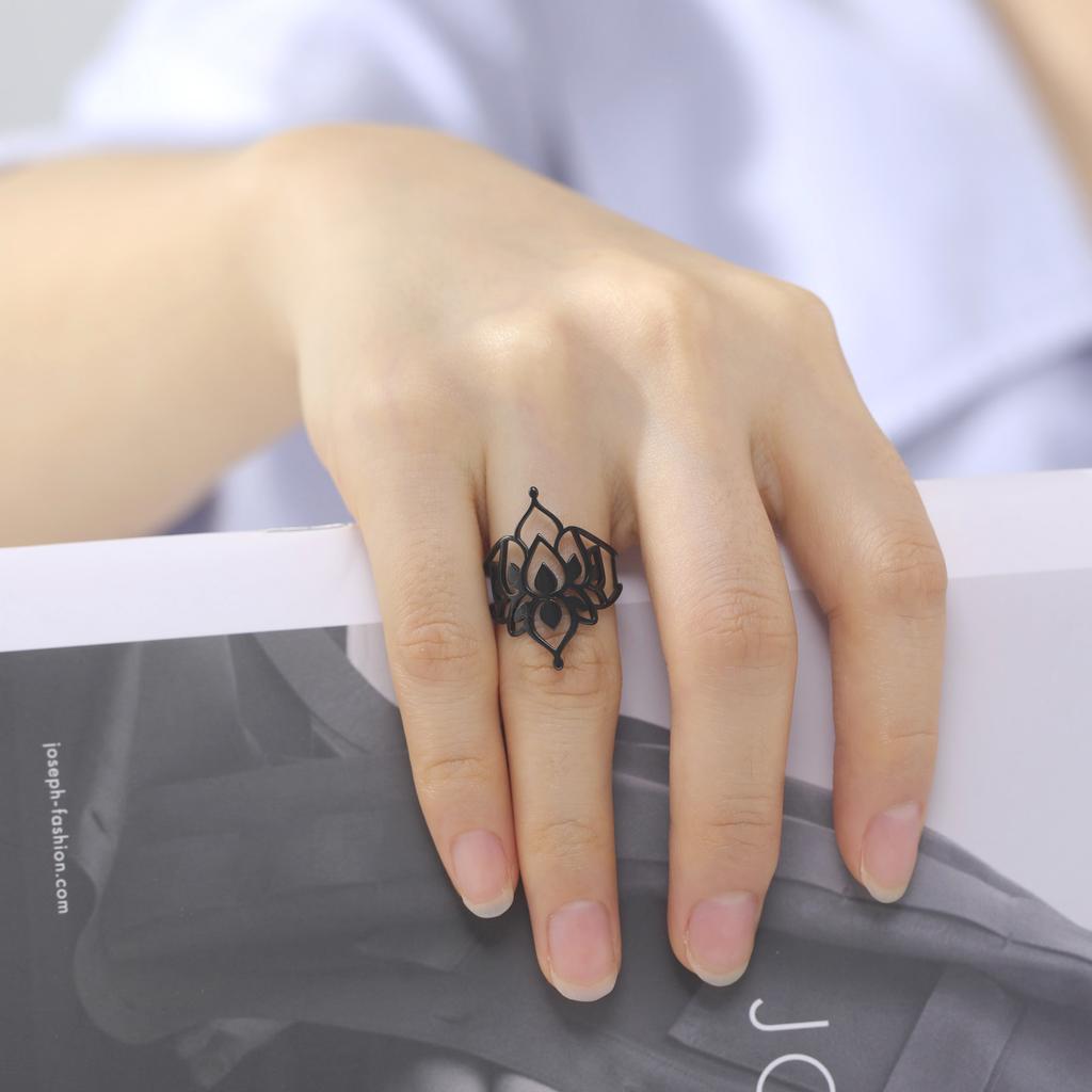 Vintage Hollow Filigree Flower Couple Ring Buddha Lotus Open Rings for Women Stainless Steel Flower of Paradise Jewelry