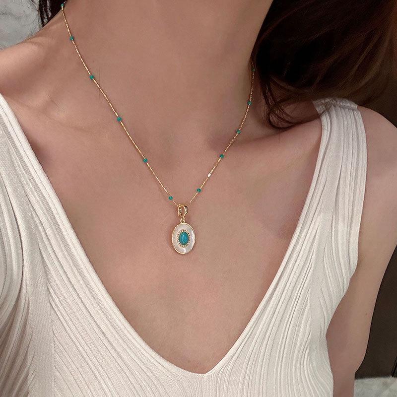Turquoise Pearl Layered Necklace: Retro, Elegant, Versatile Choker for Women