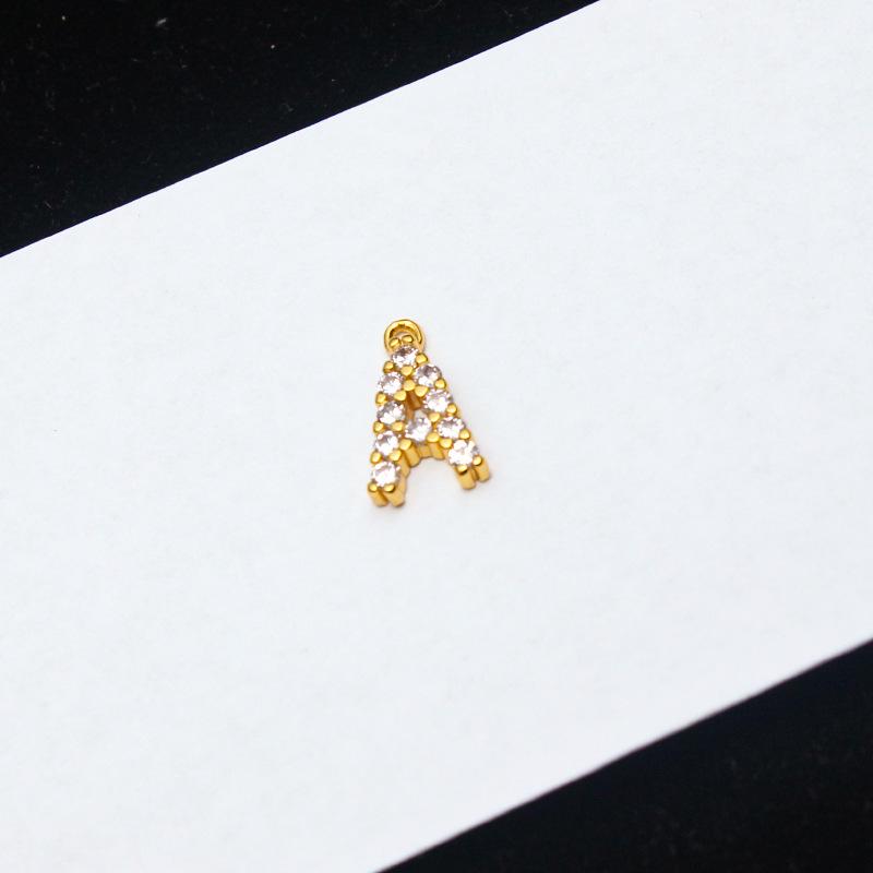Copper-Plated Gold Micro-Inlaid Diamond English Letter Pendant: 26 Charm Options for Necklaces or Earrings